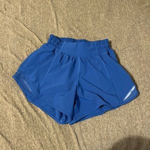 Lululemon 4 inch Hotty Hot Shorts, Size 0, Psychic Blue